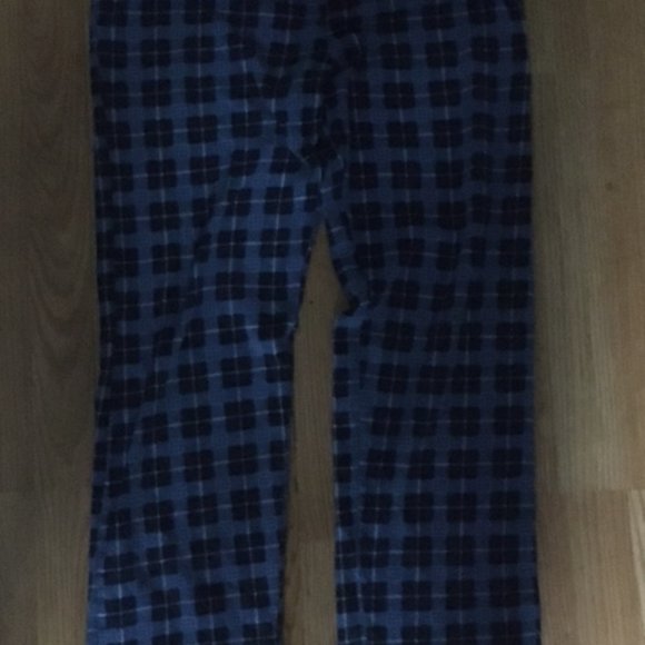 Plaid pajamas blue square design - Picture 1 of 1